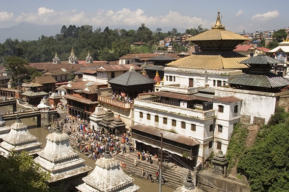 揭秘尼泊尔“帕斯帕提纳神庙”， 被游客围观的
